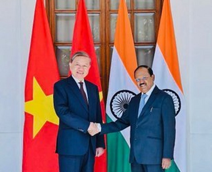 Viet Nam leader, Ajit Doval participate in delegation-level talks