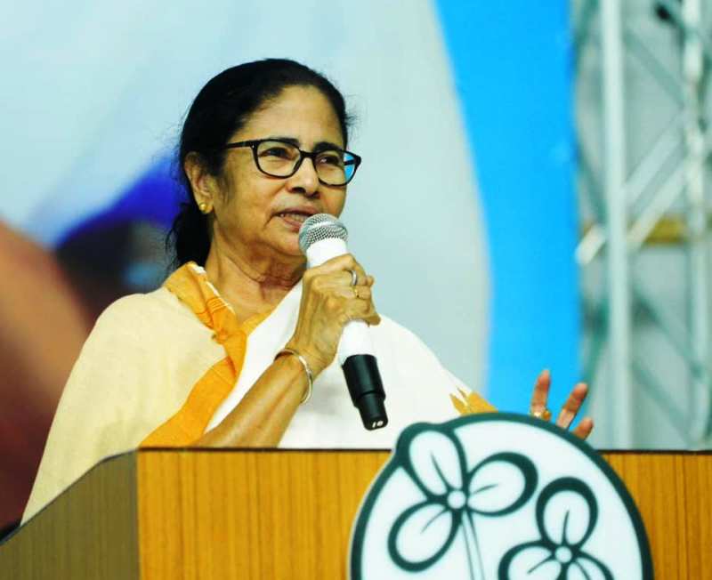 'Will fight alone in 2024': Mamata Banerjee rules out any alliance