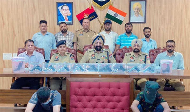 Punjab: 2 gangsters arrested with illegal arms