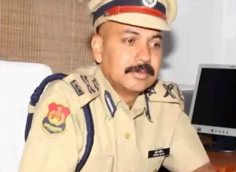Rajiv Singh replaces P Doungel as Manipur police chief amid simmering ethnic tensions