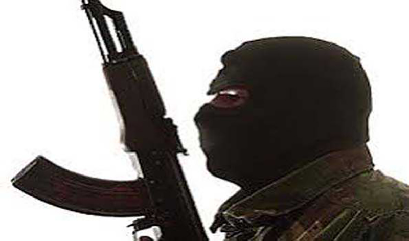 5 militants lay down weapons in front of security forces in Manipur