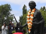 Droupadi Murmu visits Mahatma Gandhi Institute, pays floral tribute to the statue of 'Father of the Nation'