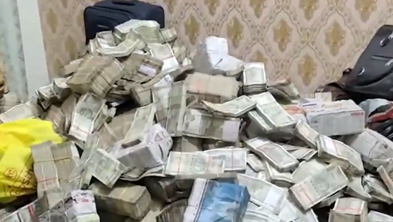 ED recovers huge cash from domestic help of Jharkhand minister Alamgir Alam's personal secretary