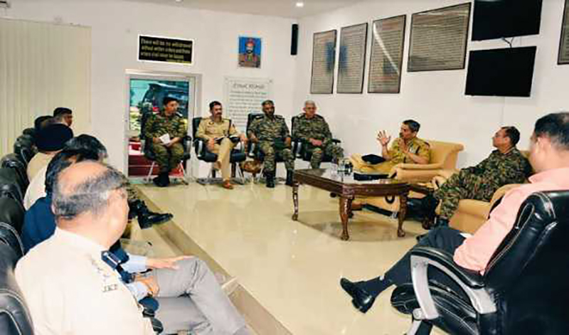 Kashmir: Army, police hold joint security review meeting in Poonch