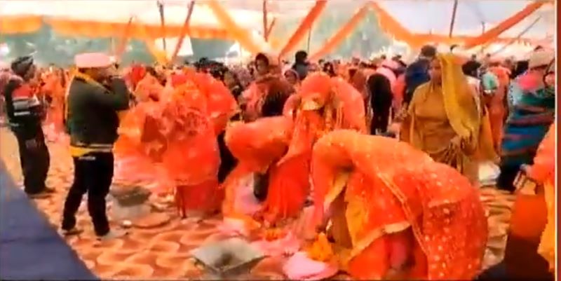 Massive wedding fraud unearthed in UP's Ballia, brides seen garlanding themselves
