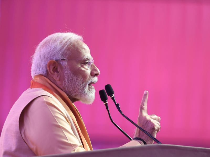Modi in Uttar Pradesh: PM says 'state's culture changed from red tape to red carpet'