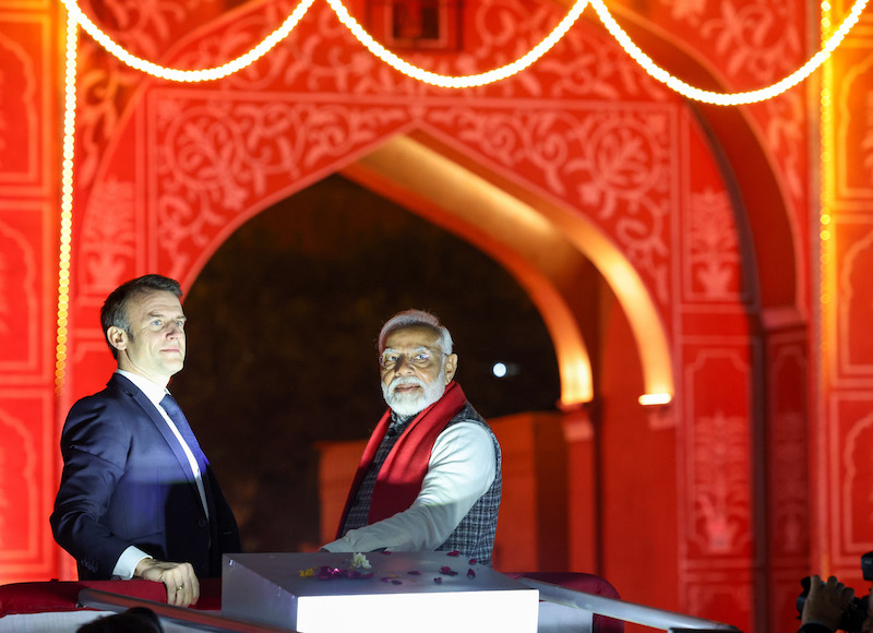 PM Modi, French Prez Macron participate in mega Jaipur roadshow ahead of Republic Day parade