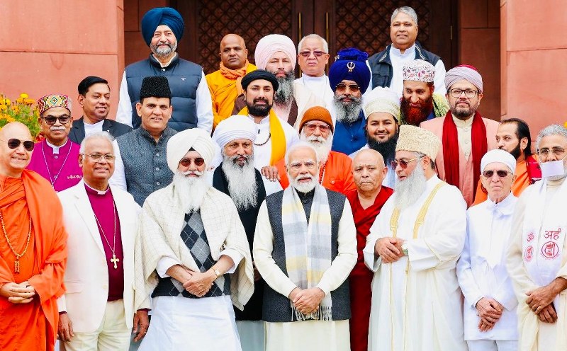 A delightful experience, says PM Modi after meeting minority religious leaders