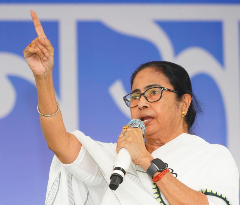 'Not one vote to BJP, CPIM or Congress': Mamata announces after 26,000 teachers lose jobs in Bengal