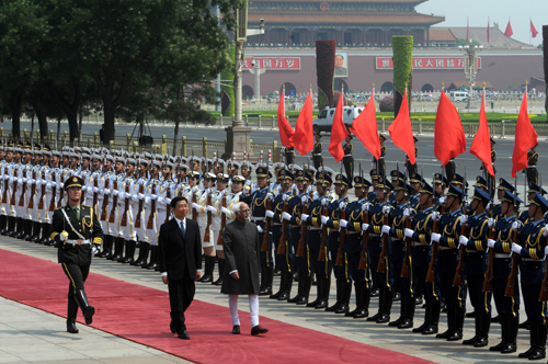Hamid Ansari inspecting the Guard of Honour