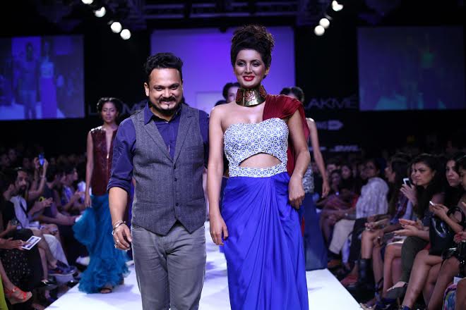 Geeta Basra walks for  Sougat Paul at Lakme Fashion Week