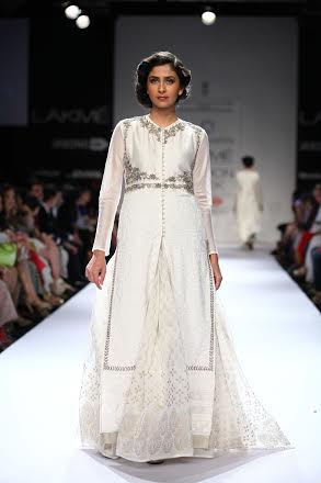 Krishna Mehta showcases collection at LFW