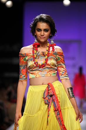 Designer Rizwan Beyg showcases collection at LFW