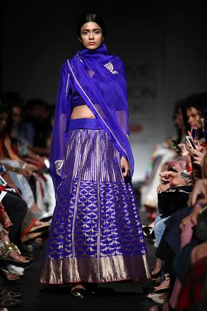 Sanjay Garg showcases collection at LFW   
