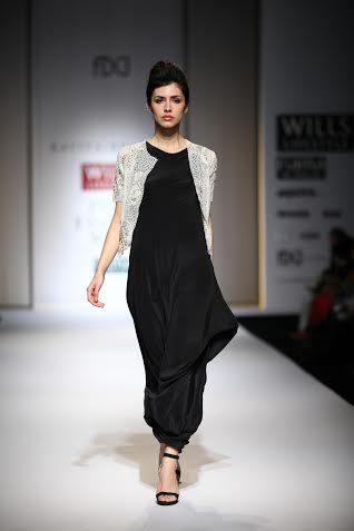 Kavita Bhartia showcases her collection at  WLIFW