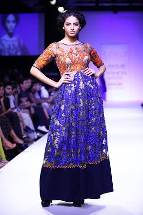 Geeta Basra walks for  Sougat Paul at Lakme Fashion Week