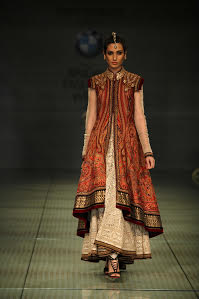 Tarun Tahiliani showcases at Bridal Fashion Week