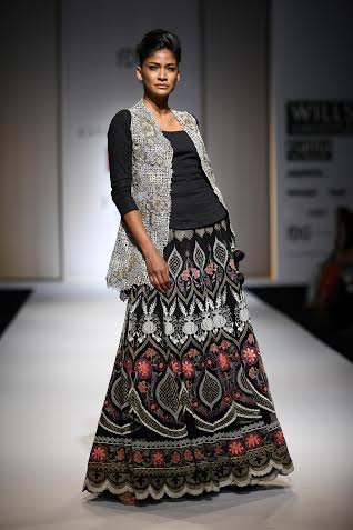 Kavita Bhartia showcases her collection at  WLIFW