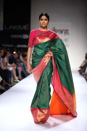 Designer Gaurang showcases collection at LFW