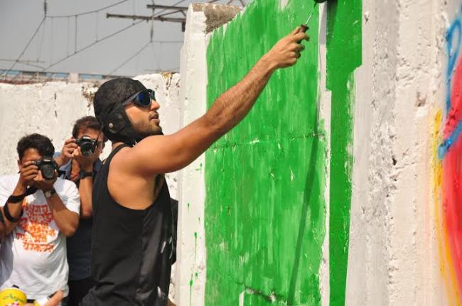 Kill Dil cast paints Mumbai neighbourhood bright