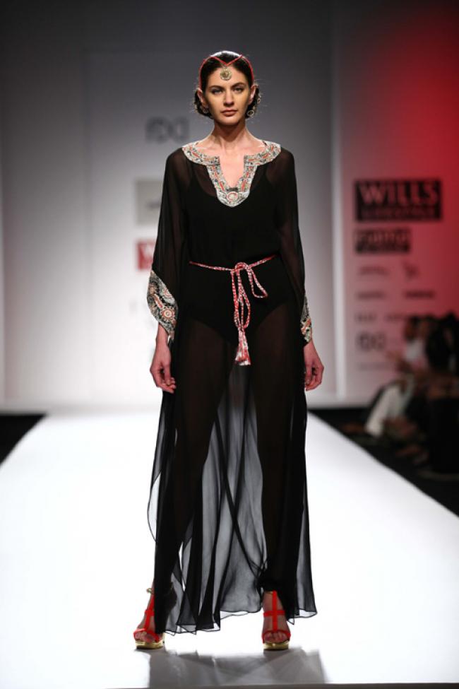 Wills Fashion Week: Pia Pauro