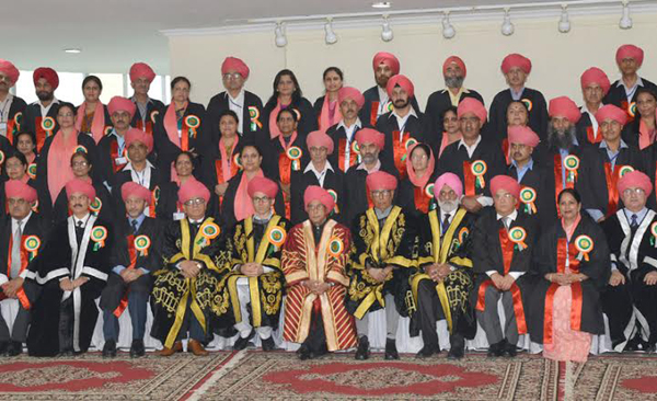 Pranab attends 14th Convocation of University of Jammu 