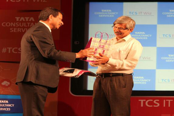 Kerala Samajan High School wins quiz contest