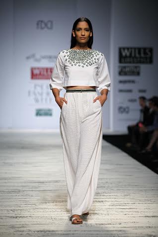  Pallavi Mohan showcases collection at WLIFW