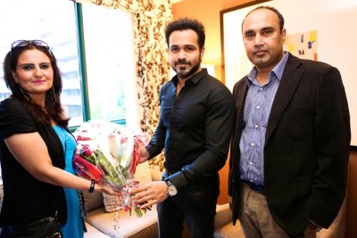 Emraan meets his reel self in Toronto for real