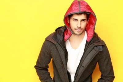 Sidharth Malhotra takes ice bath for Brothers