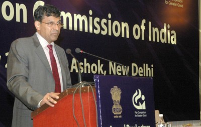 RBI keeps key rates unchanged, may cut early Jan