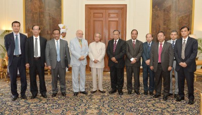 Bangladesh Foreign Minister  calls on President  Pranab Mukherjee