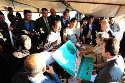 In Iraq, UNESCO chief says education, culture key to country's future peace and stability