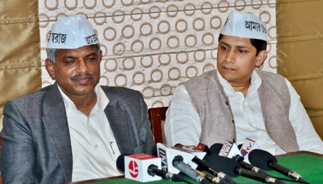 Sad to see Anna endorsing Mamata