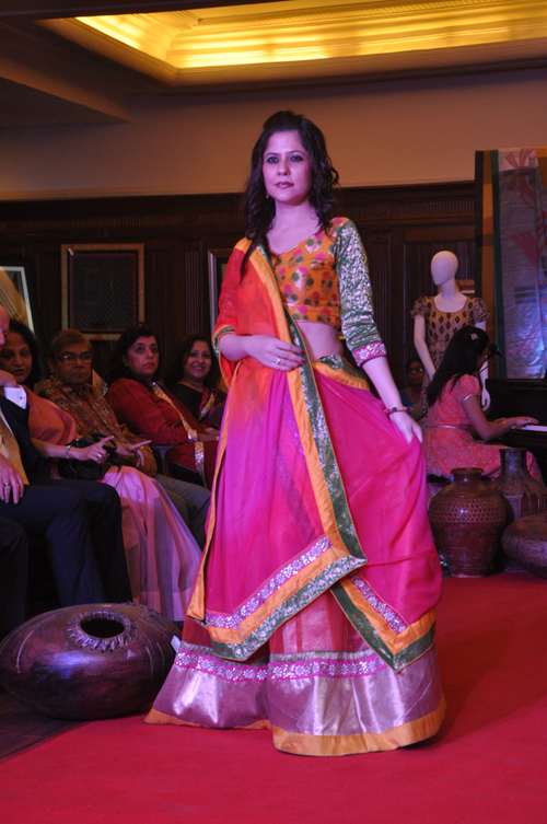 Designer Rajlakshmi hosts fashion evening in Kolkata