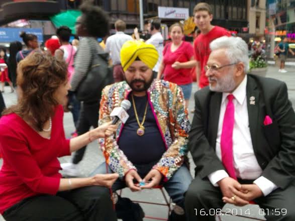 Daler Mehndi celebrates 'Azadi Diwas' in New York