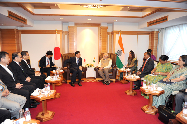 Japan: PM Modi plays drums 