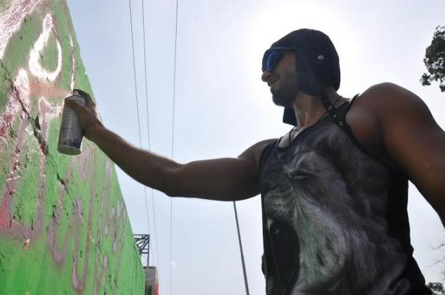 Kill Dil cast paints Mumbai neighbourhood bright