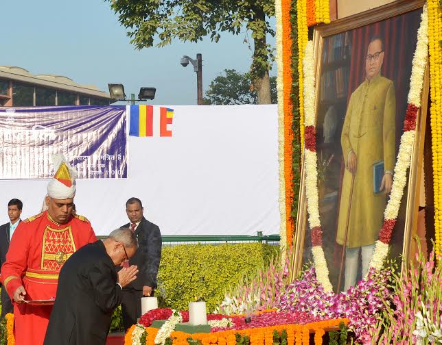  Modi paying floral tributes to Bodhisatva Babasaheb Dr. B.R. Ambedkar on his 59th Mahaparinirvan Diwas, in New Delhi 