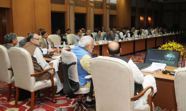 PM Modi meets CMs over Planning Commission
