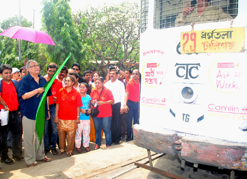 Local talents paint Kolkata trams in bright colours 