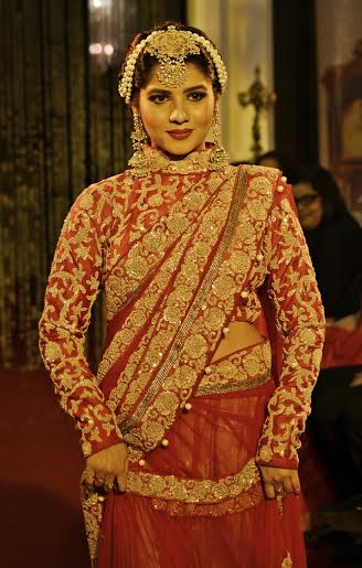 Paayel walks the ramp at  'Calcutta Oh Kolkata' 