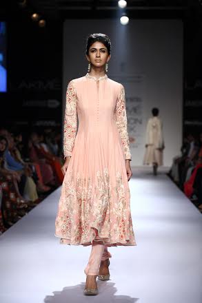 Soumitra Mondal showcases collection at LFW  