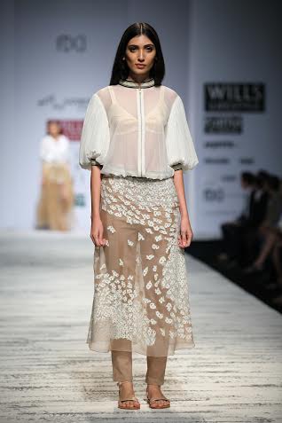  Pallavi Mohan showcases collection at WLIFW