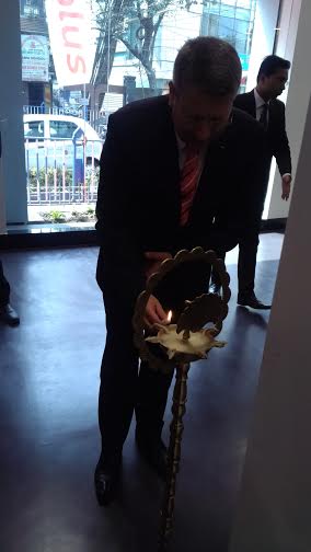 Kolkata gets new Audi showroom 