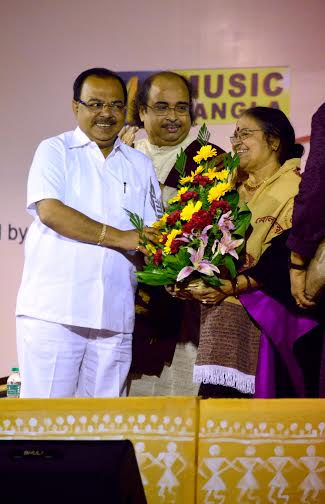  A Tribute to late Pandit Ravi Shankar