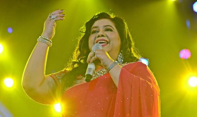 Vidya Balan joins Mirchi Music Awards for Tollywood