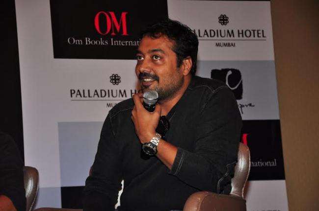 Vidhu Vinod Chopra launches screenplays of Guru Dutt's films