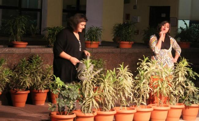 American Centre Kolkata hosts 'Fefu and Her Friends'