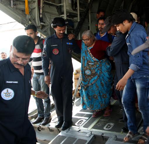 Nepal quake: India continues to aid in rescue ops